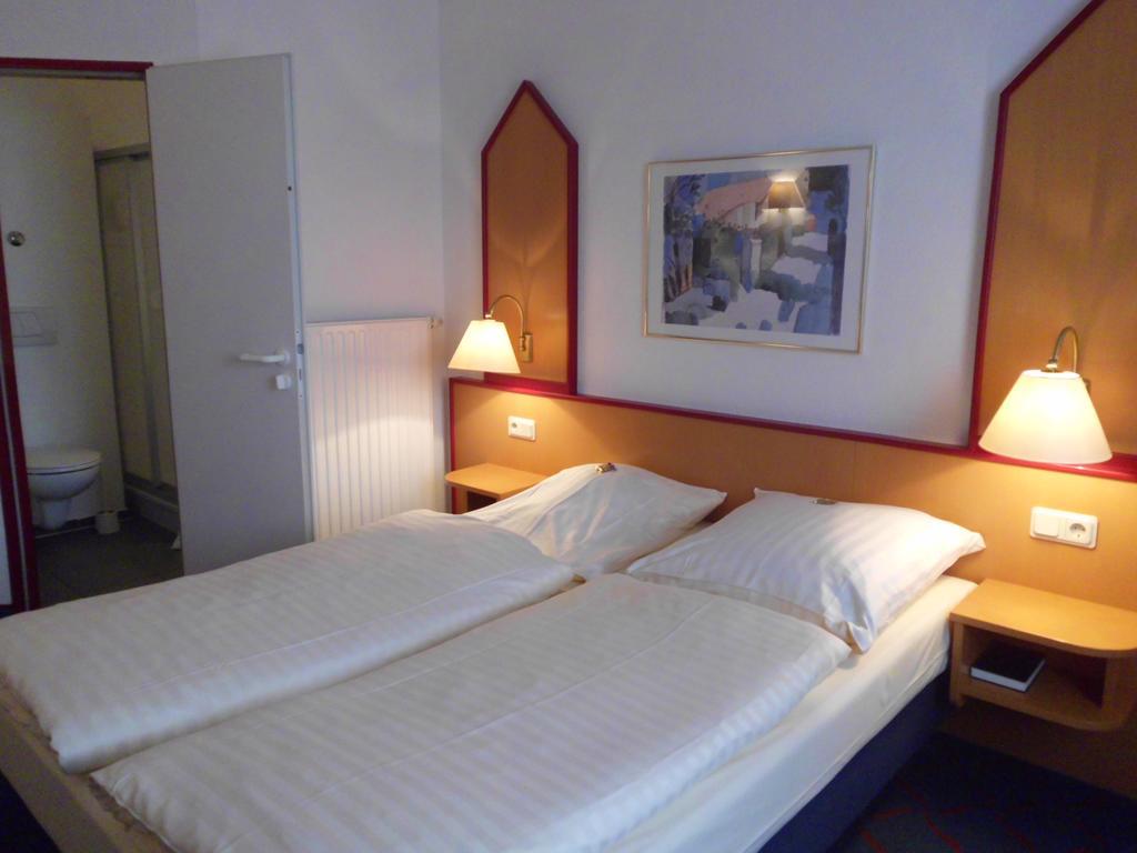 Hotel Montana Lauenau المظهر الخارجي الصورة