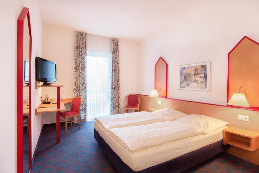 Hotel Montana Lauenau المظهر الخارجي الصورة