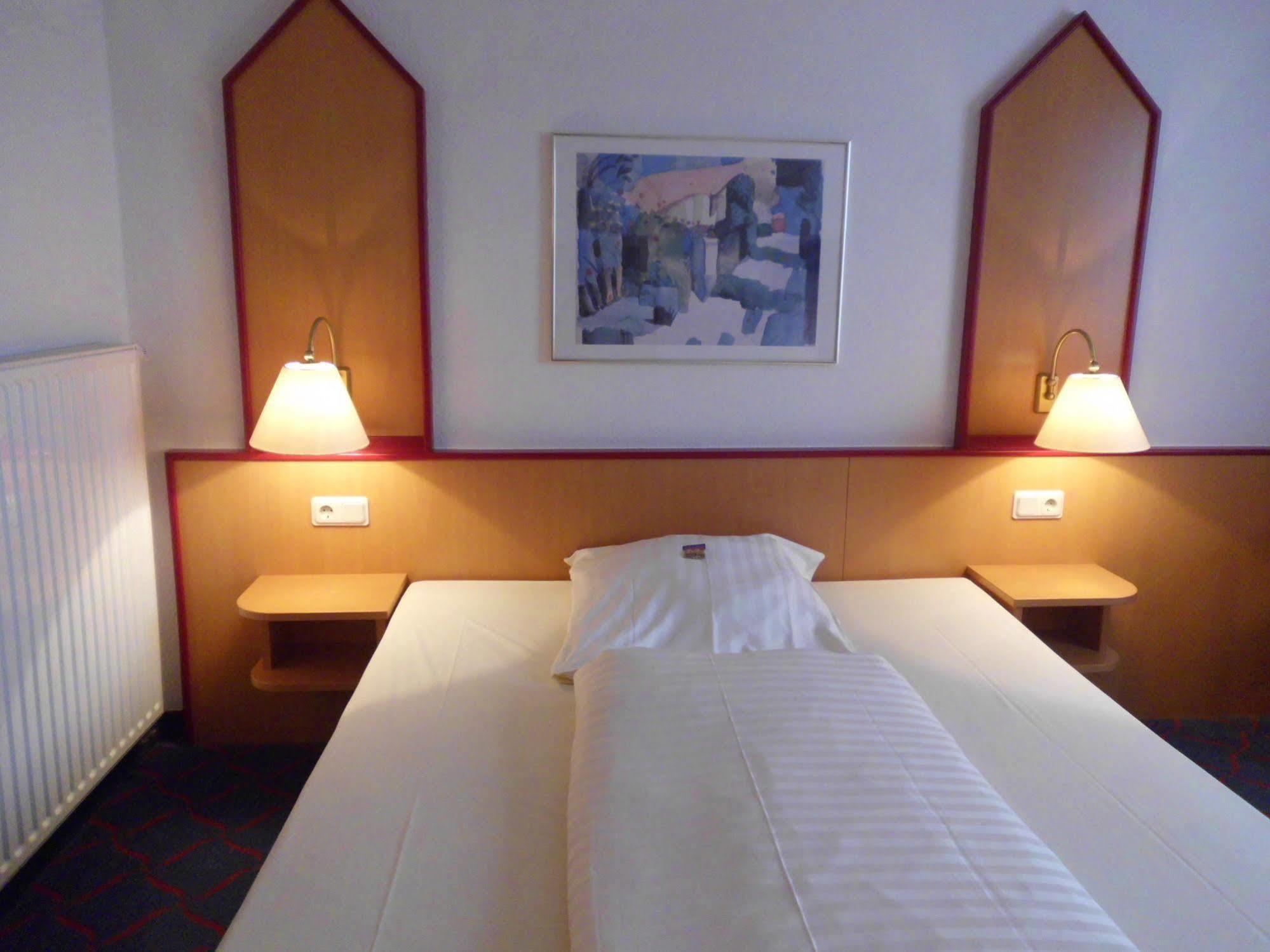 Hotel Montana Lauenau المظهر الخارجي الصورة