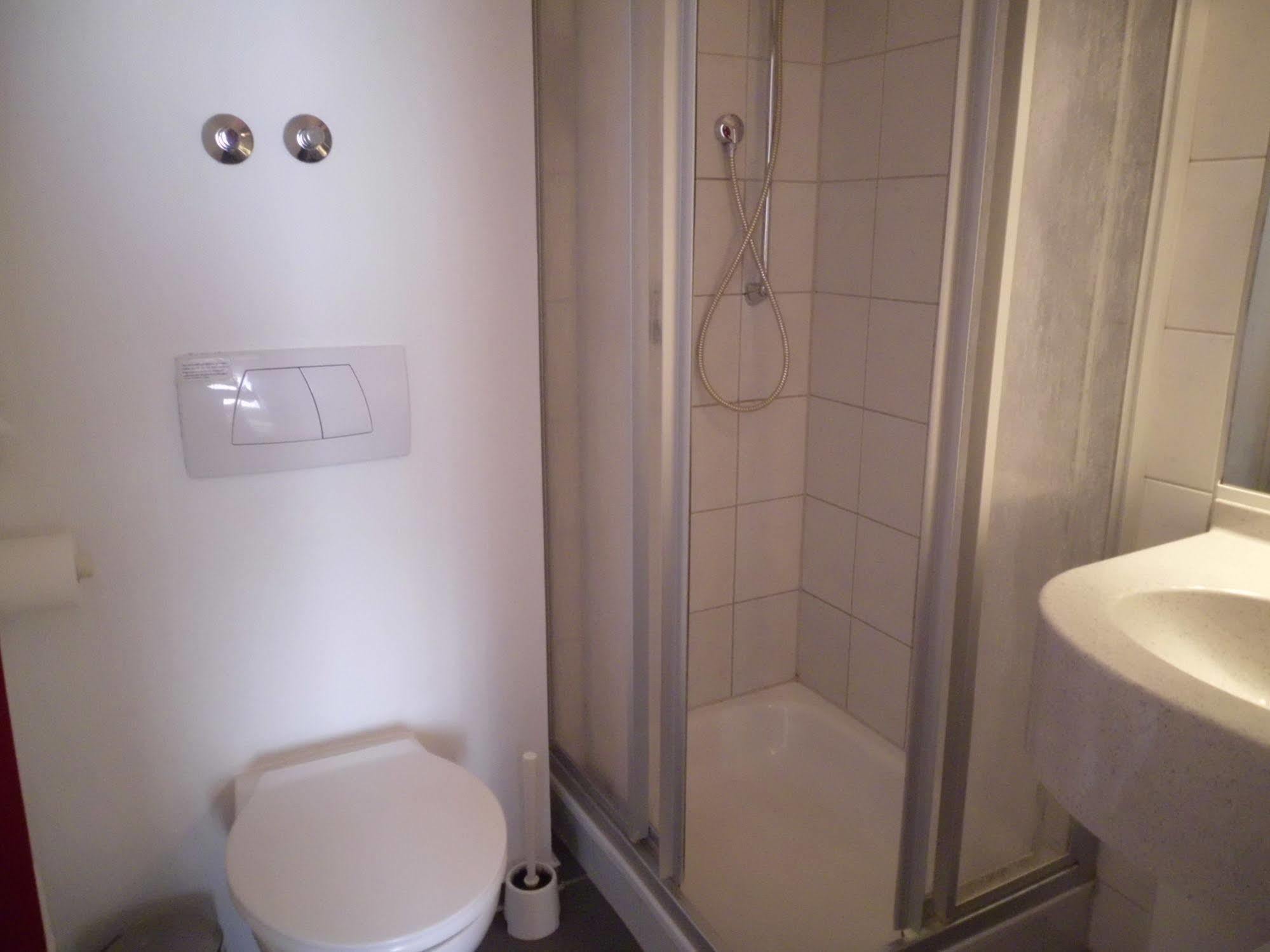Hotel Montana Lauenau المظهر الخارجي الصورة