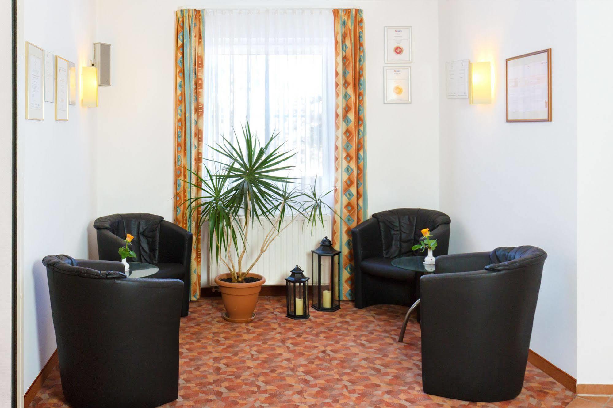 Hotel Montana Lauenau المظهر الخارجي الصورة